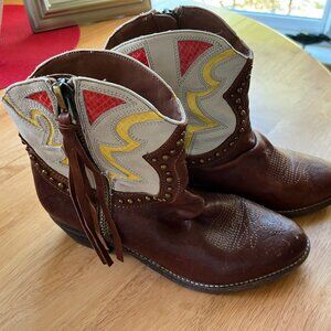 Sam Edelman Cowgirl Booties size 7